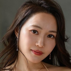 Momono Marina — Japanese AV actress