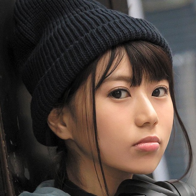 Tsukinaga Yura — Japanese AV actress